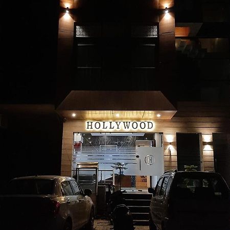 Hotel Hollywood Zirakpur Exterior photo